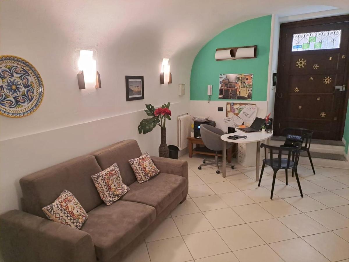 Ai Tintori Bed & Breakfast ปาแลร์โม ภายนอก รูปภาพ